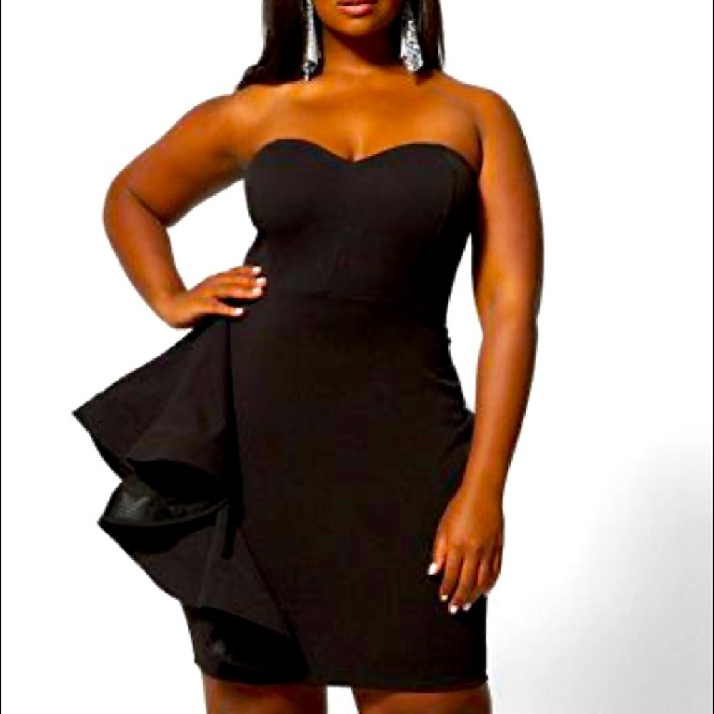 BNWT‼️‼️ Fashion to Figure Plus Size Black Strapless Dress🖤🖤😍
